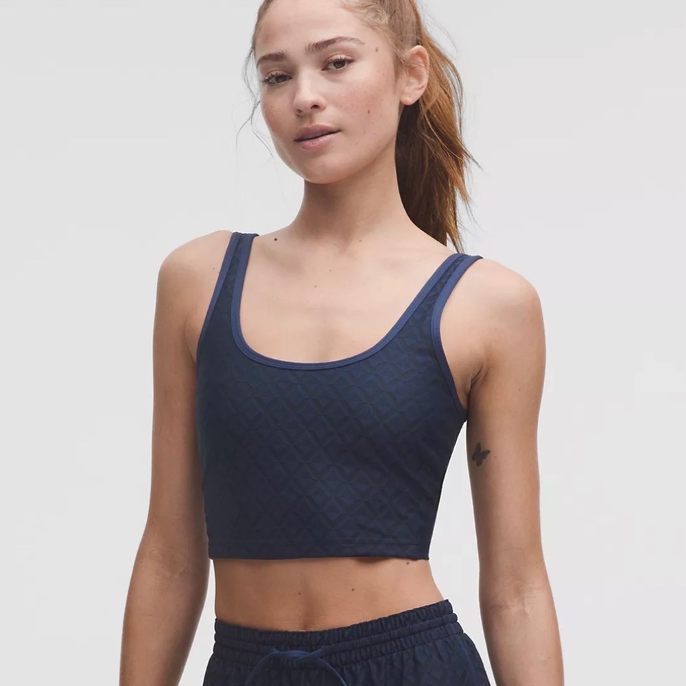Lululemon Textured Mesh Tennis Tank Top Medium Support, B/C Cup